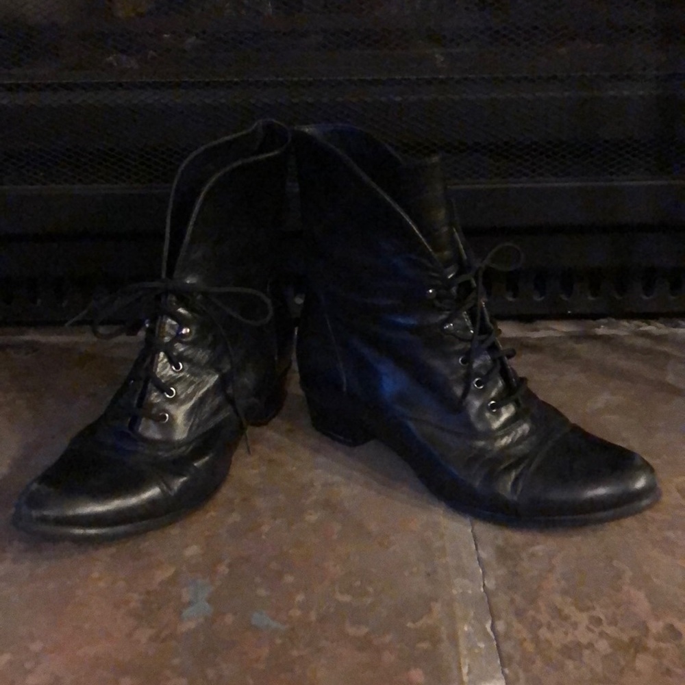 Spring step boots